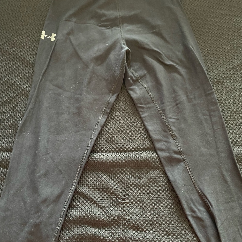 Under Armour Youth large cold gear black tights.
